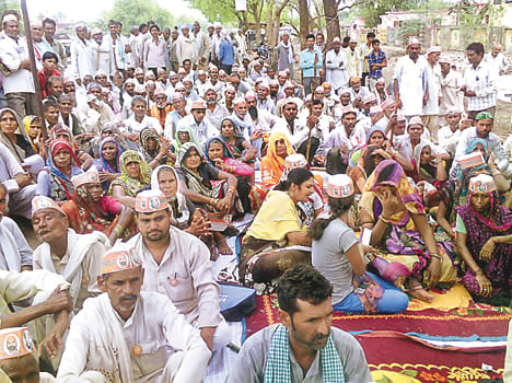 Farmers block development office siege to encompass
