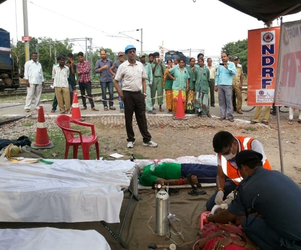 A mock drill at Lucknow junction at Aishbagh.