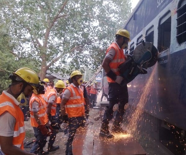A mock drill at Lucknow junction at Aishbagh.