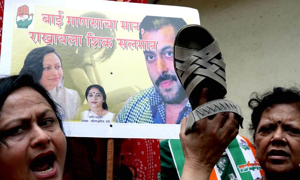 Congress ladies wing supporters protest against Salman Khan