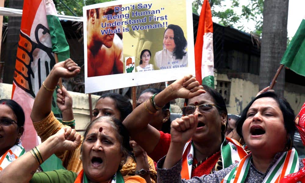 Congress ladies wing supporters protest against Salman Khan