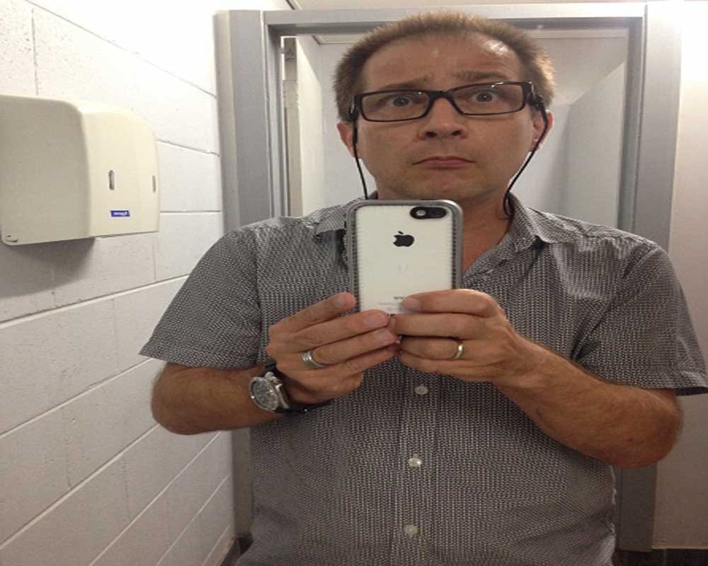 Some places and times you should never take selfie