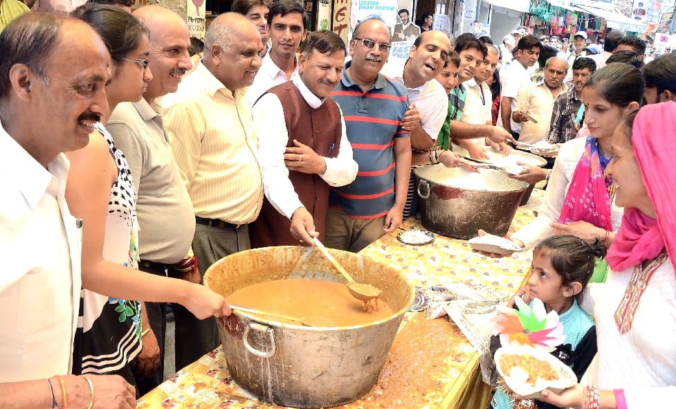 भंडारों पर भारी स्वच्छता सर्वेक्षण