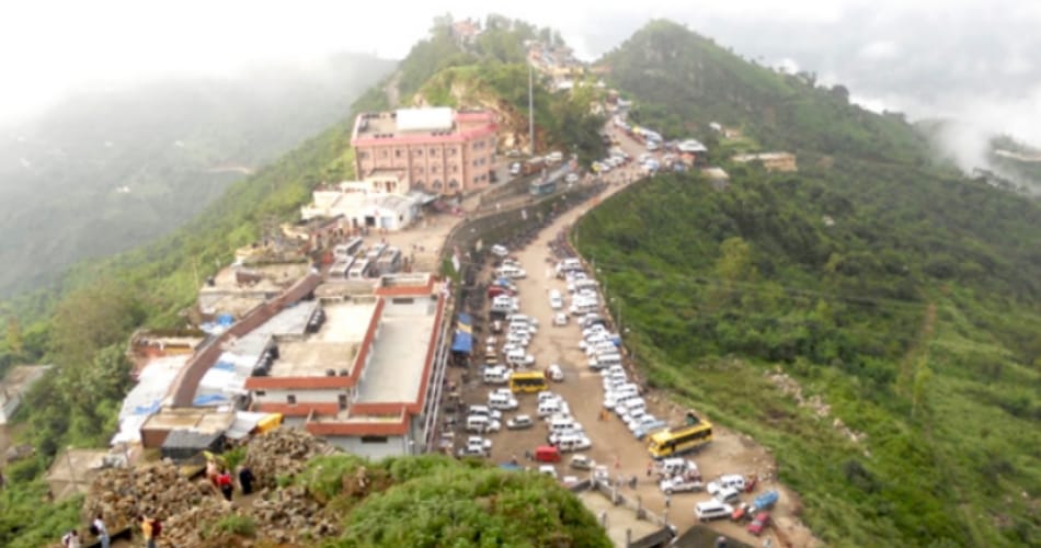 sikh people Unwavering faith in naina devi mandir, weird places, weird temple, ajab gajab temple