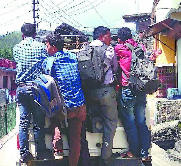 The police turn a blind eye to overloading 