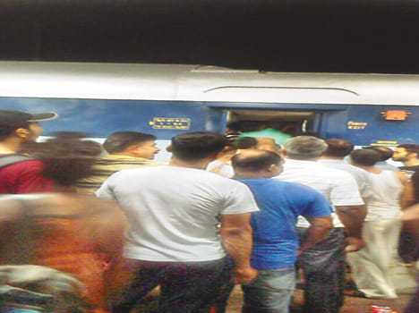 Trapped many trains, passenger upset