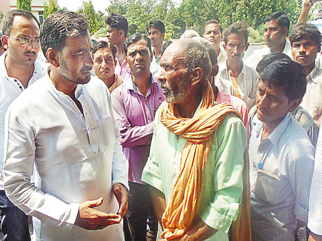 Bore the soil collapses, killing man