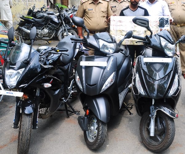 Four arrested with eight stolen bike.