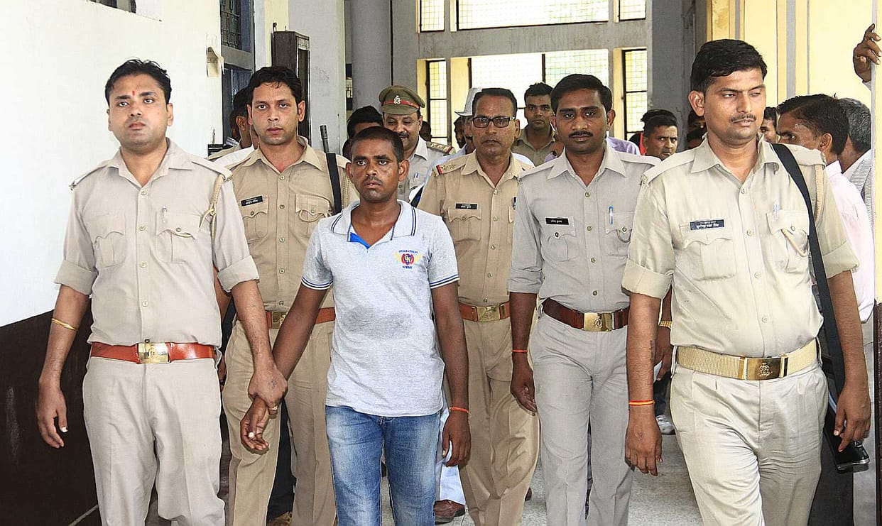 Inspector accused of killing baby Surrender in court