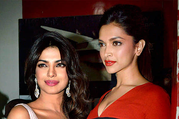 deepika padukone refuse to share stage with priyanka