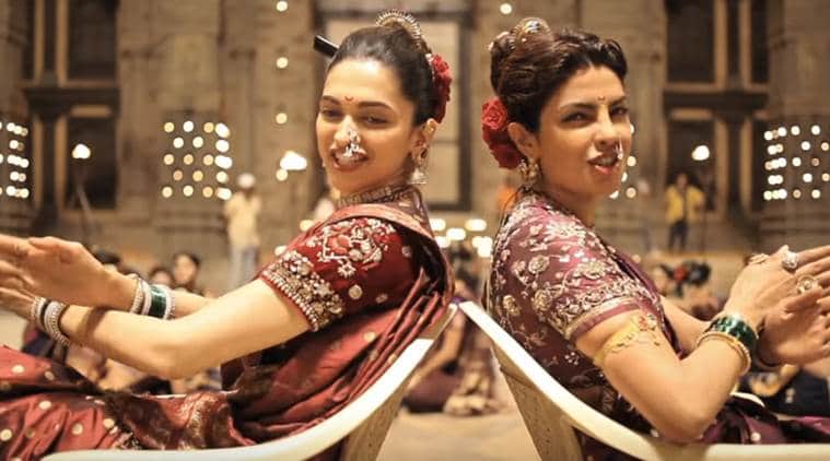 deepika padukone refuse to share stage with priyanka