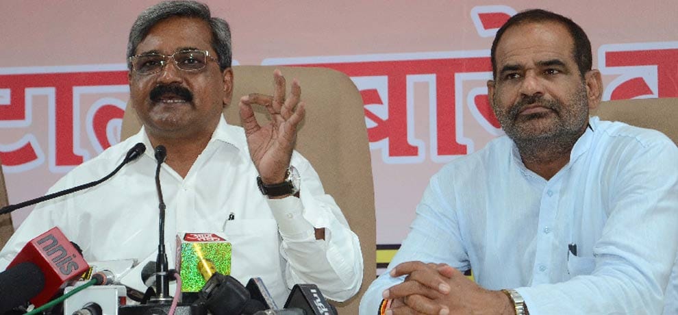 giri resigned when aap proved a letter which was written to LG in Khan murder case