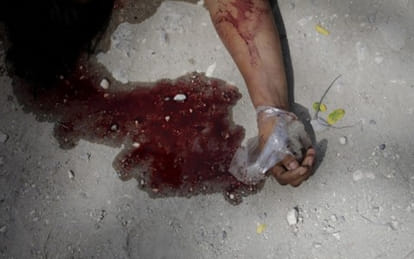 man kills three daughter and wife due to poverty