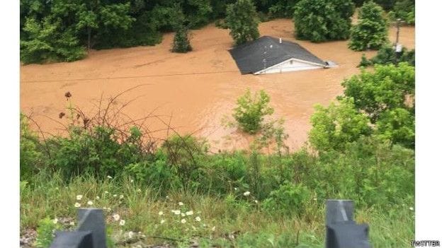 Flood kills 20 in Virginia of America