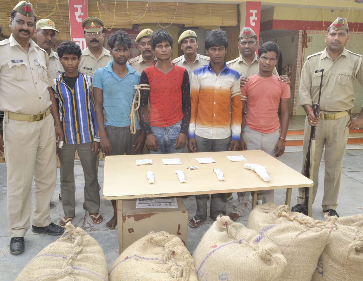 Get used to working with the Grain theft, five holding