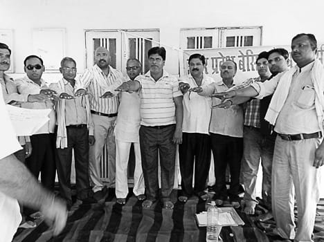 Ravindra chairman , Sen. minister Jaynarayn