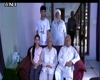 Pakistan grants 91-yr-old last wish, a trip to his ‘old home’.