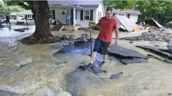 Flood kills 20 in Virginia of America