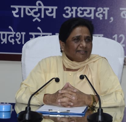 Mayawati made changes and ordered for UP election.