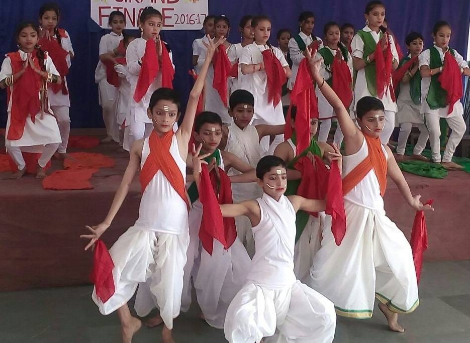 Colorful presentations with rich skill aptitude camp