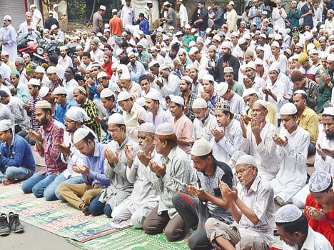 Maqsood from mosques at Friday prayers to