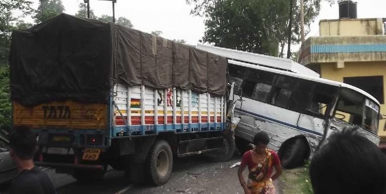  road accident in ramnagar