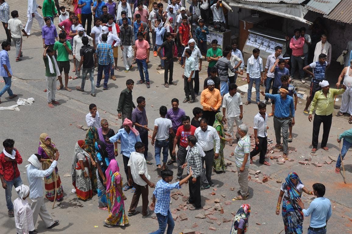 Mother - daughter- son's death in a road accident on the storm