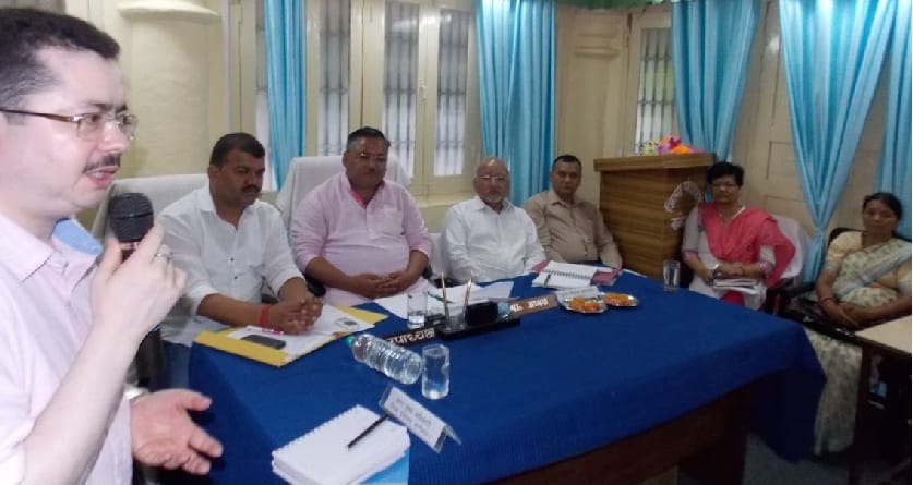 The meeting of the District Panchayat