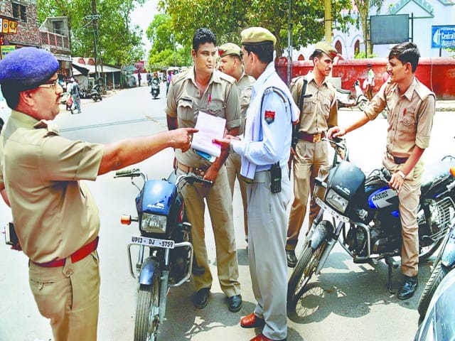 awe of khaki uniform go to air in the Checking 