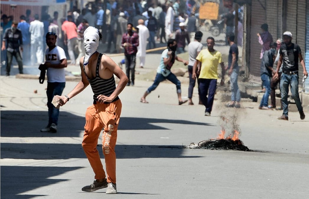 634 stone pelting accused will be acquitted in Kashmir 