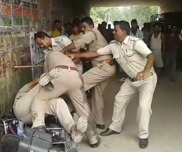 Police men had fight for money