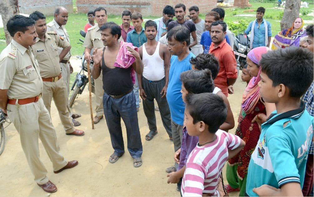 Fatehpur looted trucks on the highway again