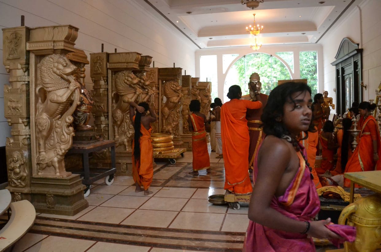 Making five-star hotel in Kashi Ashram