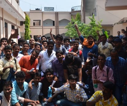 Ruckus during UPSSSC examination in Lucknow.