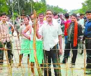 Protest against water logging.