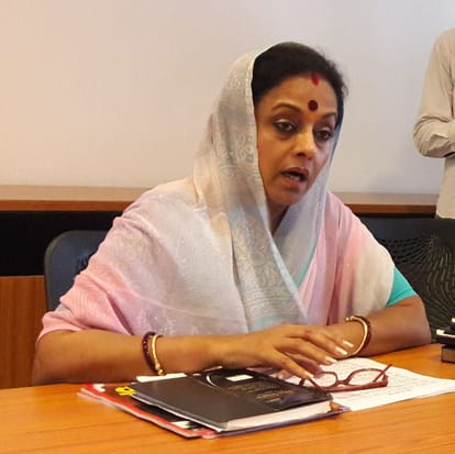 female candidates of UP are fond of weapons