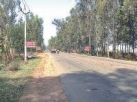 Expands on the highway dirt day waning, Kurukshetra