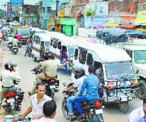 People everywhere are suffering from traffic jams