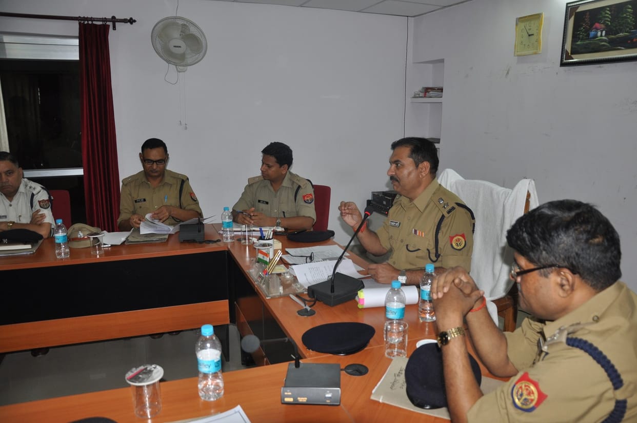 cunsultants give suggession for traffic 