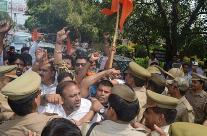 hindu mahasabha activist and 26 Shiva sainik arrested 