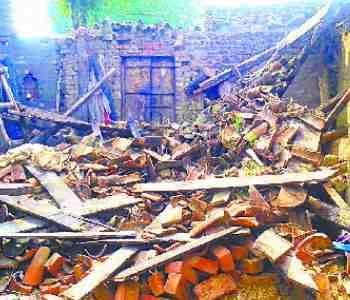 Houses destroyed by the rain, woman's death