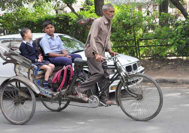 challan, traffic challan, rickshaw challan, cycle challan, rehri challan, chandigarh administration