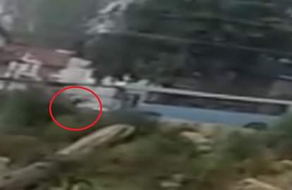Terrorist attack on CRPF bus in Pampore, captured in camera