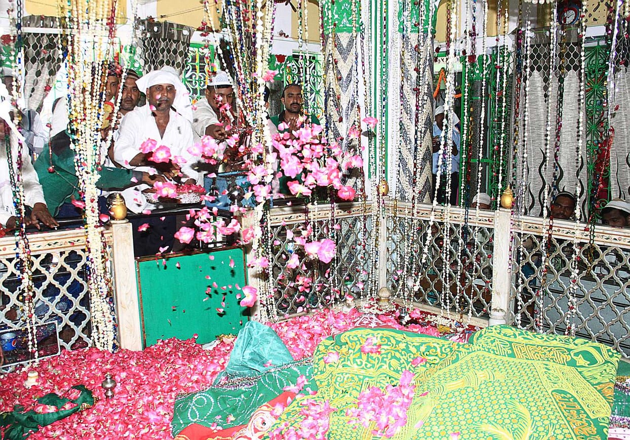 Small shrine of government Descended to Chadrposhi Jayrin
