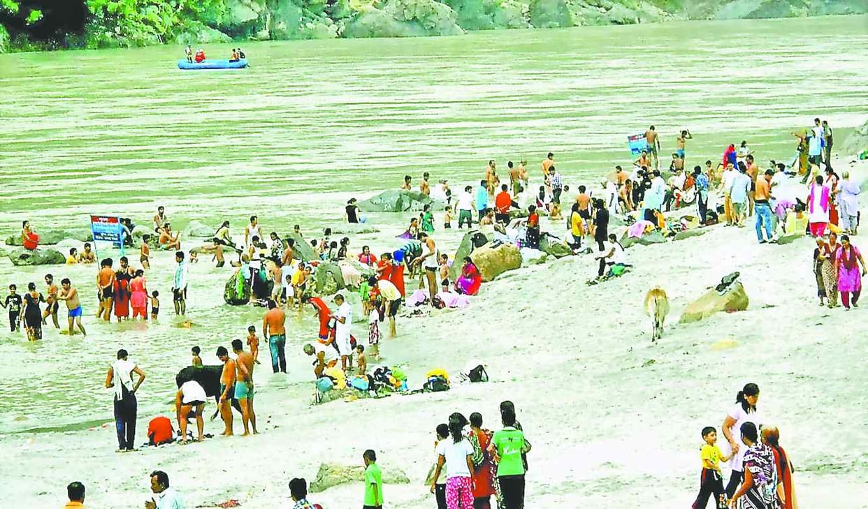 Tirthnagri buzzing with tourists on weekends