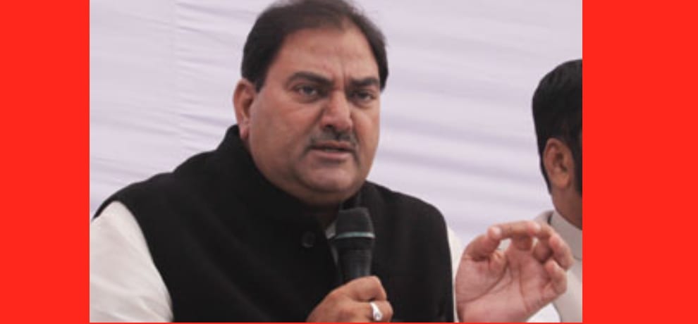 Chautala fusillade is direct attack on family: Abhay Chautala