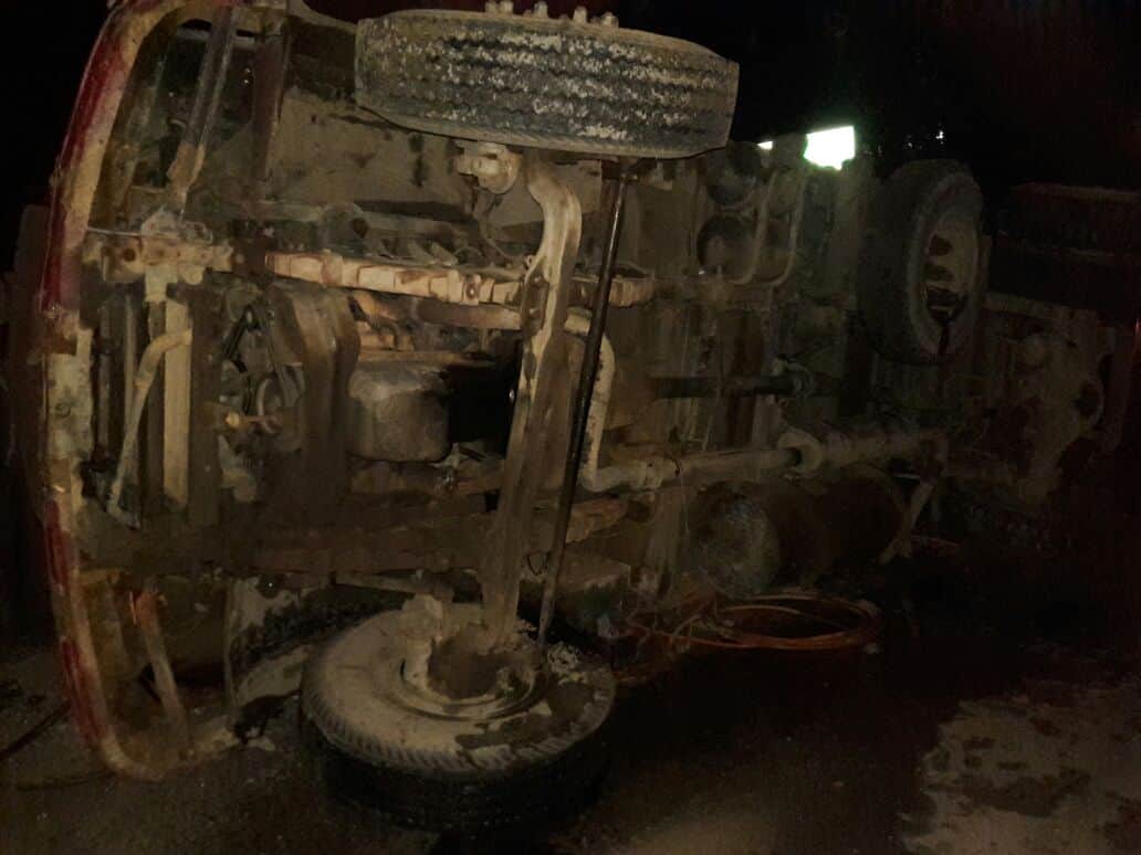 accident of truck in gautam budh nagar noida in tuesday morning