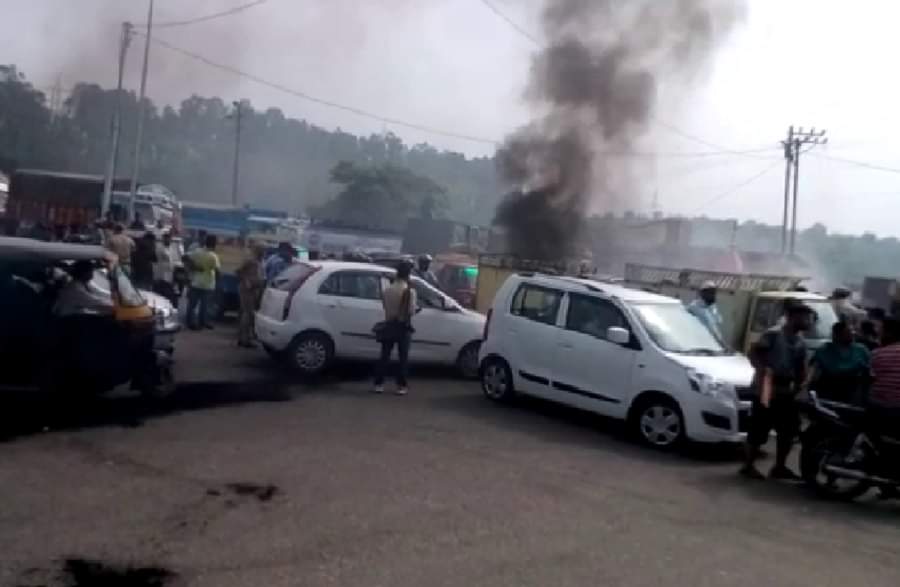 सड़क जाम