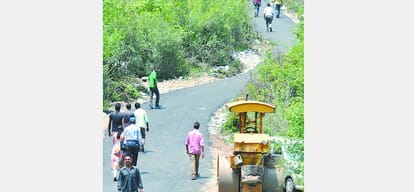 Dispute over kullu road innaugrated by CM Virbhadra singh.