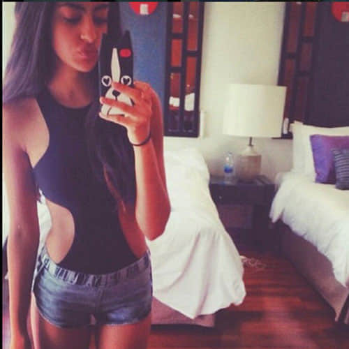 navya doing smoking in a party